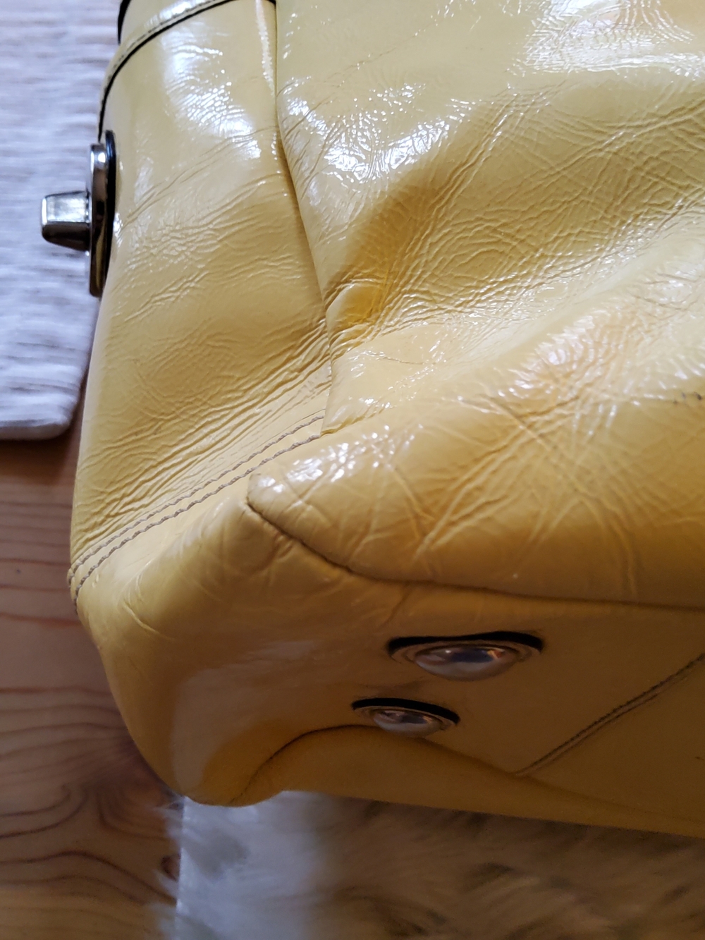 Coach Peyton Leather Gallery Tote F13761 GUC - Picture 13 of 16
